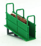 #64-310-GR 1/64 Green Livestock Loading Chute